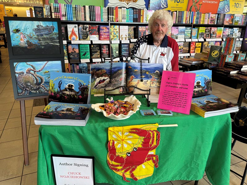 Chuck at Barnes & Noble Book Signing sm